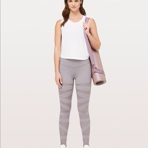 Wunder Under High-Rise Tight 
Tech Mesh 28"